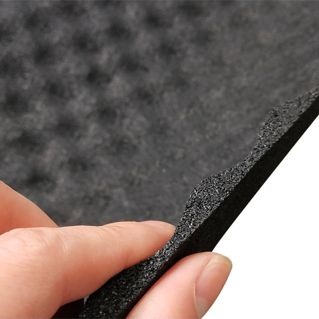 Centrifugal rubber soundproof pad