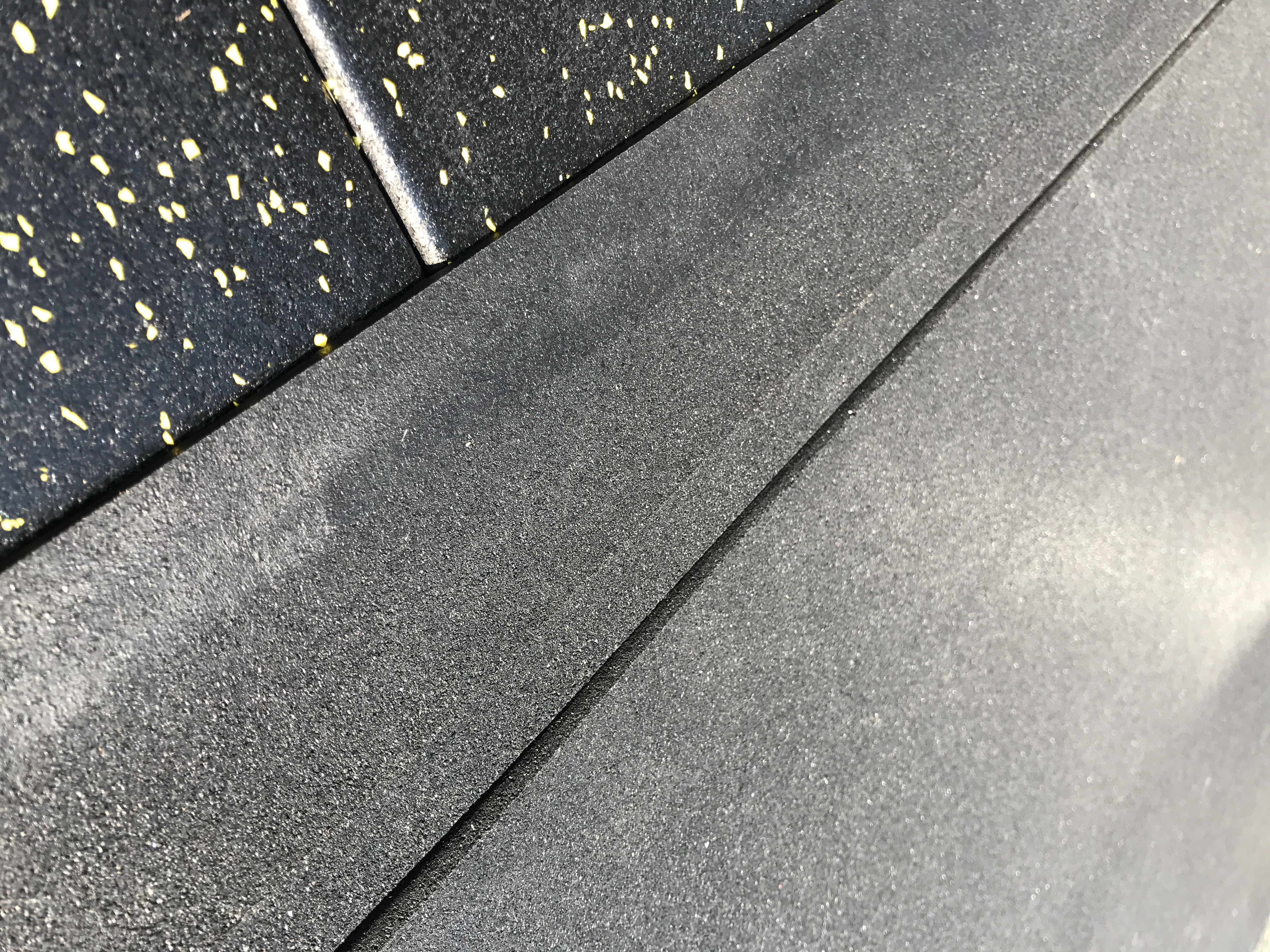 Black SBR Granules Rubber Side Strips